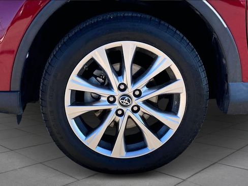 Used 2018 Toyota RAV4 Limited image 11