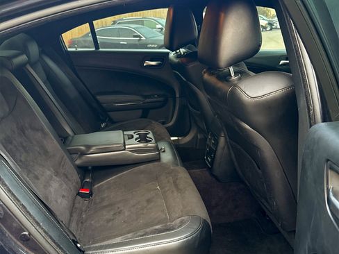 Used 2019 Dodge Charger R/T w/ Plus Group image 32
