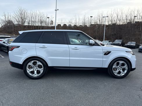 Used 2019 Land Rover Range Rover Sport HSE image 11