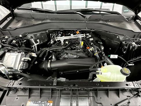 New 2026 Ford Explorer Active w/ Active Comfort Package image 12