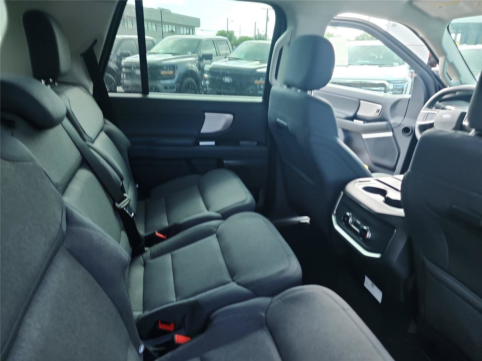 New 2027 Ford Expedition Active RWD image 24