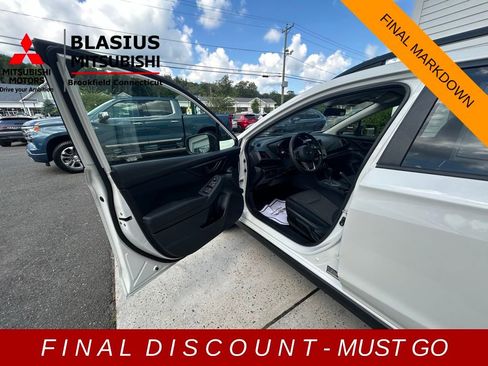 Used 2022 Subaru Crosstrek 2.0i image 13