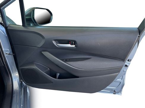 Used 2021 Toyota Corolla LE FWD image 18