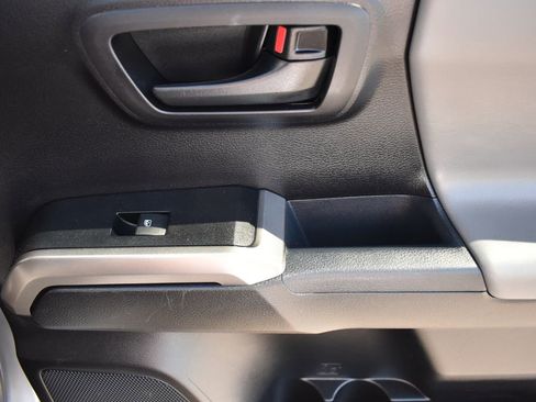 Used 2021 Toyota Tacoma SR5 image 14