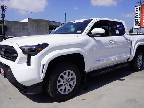 Certified 2026 Toyota Tacoma SR5 RWD image 4
