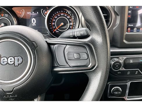 Certified 2022 Jeep Wrangler Unlimited Sport AWD/4WD image 12
