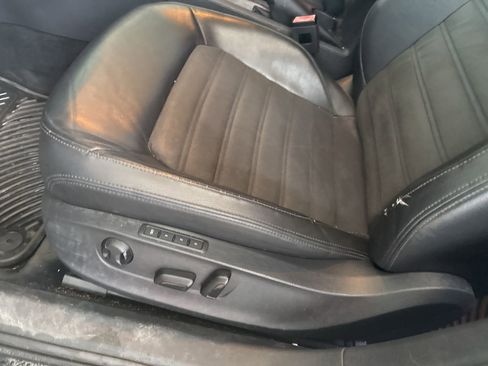 Used 2013 Volkswagen Passat TDI SEL Premium image 12