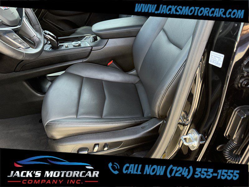 Used 2025 Cadillac XT5 Premium Luxury w/ LPO, Floor Liner Package AWD/4WD image 30