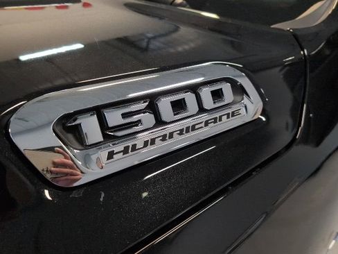 New 2026 RAM 1500 4x4 Crew Cab image 8