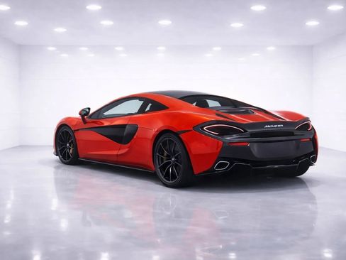 Used 2017 McLaren 570S Coupe 2D image 3