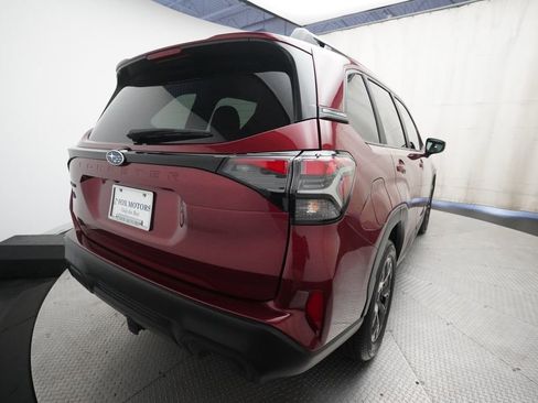 Used 2025 Subaru Forester Premium AWD/4WD image 13