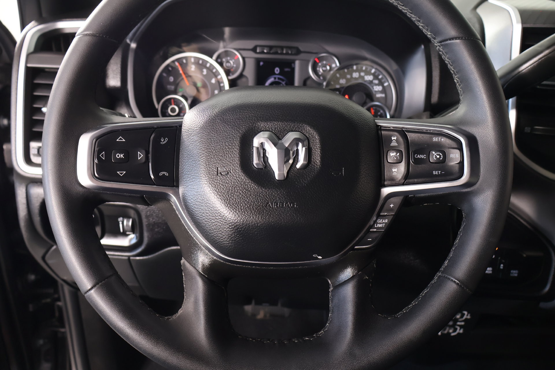 Used 2026 RAM 2500 Big Horn AWD/4WD image 3