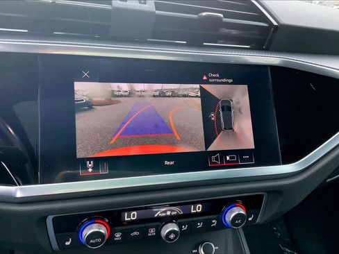 Used 2022 Audi Q3 2.0T Premium Plus image 28