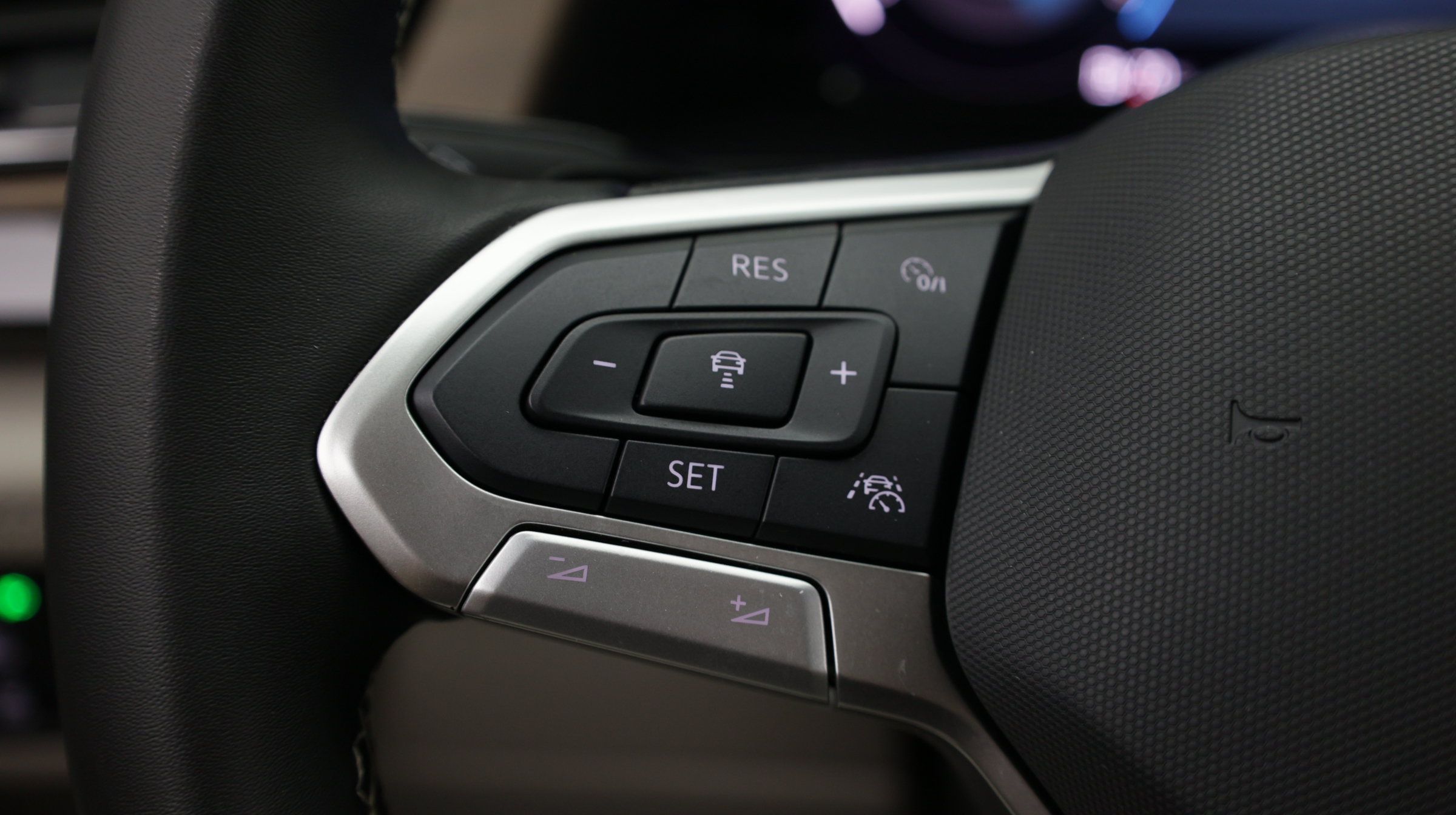 Used 2026 Volkswagen Atlas SE FWD image 27