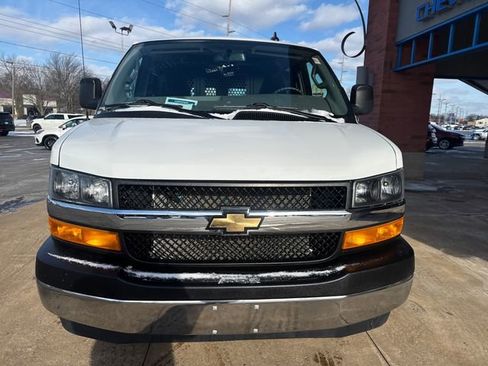 Used 2024 Chevrolet Express 2500 Work Van image 17