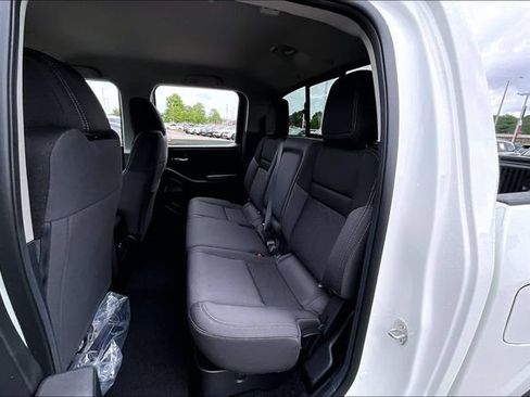 Used 2026 Nissan Frontier SV w/ Tow Package AWD/4WD image 19