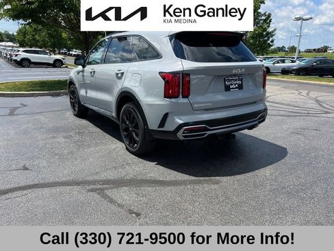 Certified 2023 Kia Sorento SX FWD image 14