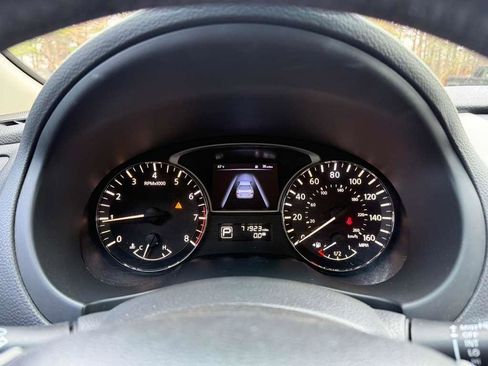 Used 2015 Nissan Altima 2.5 SL w/ Moonroof Package image 17