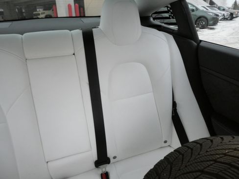 Used 2023 Tesla Model 3 Performance image 14