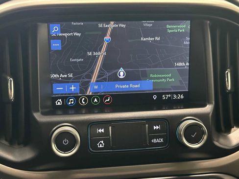 Used 2019 Chevrolet Colorado Z71 w/ Z71 Midnight Edition image 15