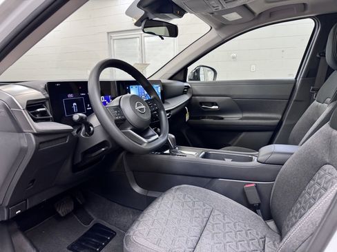 New 2026 Nissan Kicks SV w/ SV Premium Package image 12