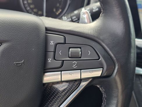 Used 2024 Cadillac XT6 Sport w/ Technology Package AWD/4WD image 39