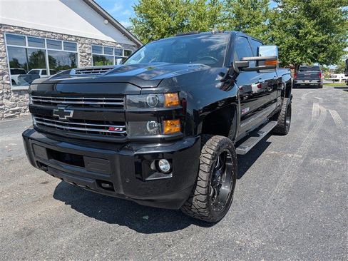 Used 2017 Chevrolet Silverado 2500 LTZ w/ Duramax Plus Package AWD/4WD image 2