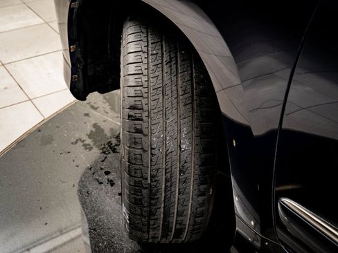 Used 2017 Lexus GX 460 Premium image 42