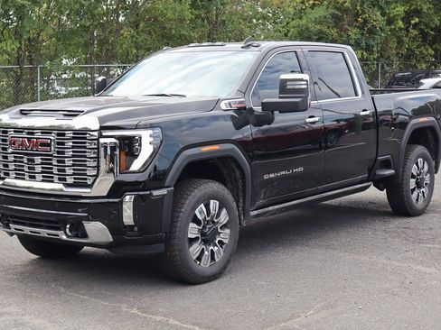 New 2026 GMC Sierra 2500 Denali w/ Denali Reserve Package image 2