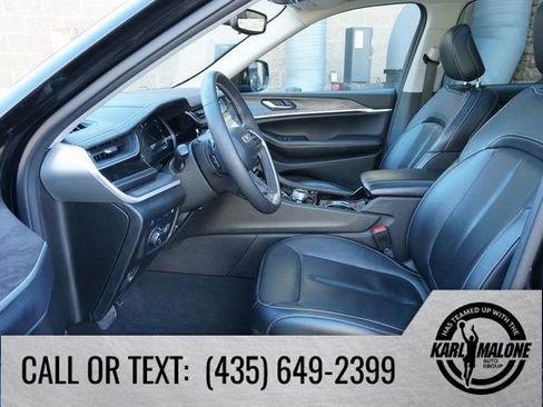 Used 2022 Jeep Grand Cherokee Limited 4xe image 13