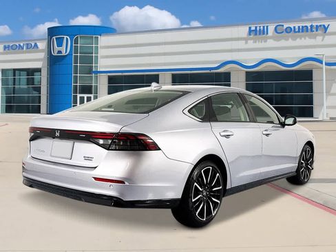 New 2026 Honda Accord Touring image 5