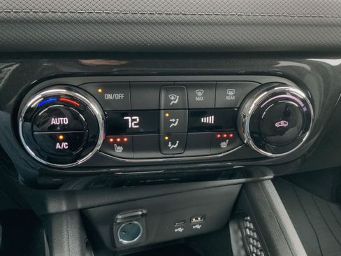 New 2026 Chevrolet TrailBlazer LT w/ Convenience Package FWD image 43