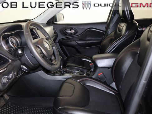 Used 2022 Jeep Cherokee Trailhawk w/ Sun, Sound & Nav Group image 10