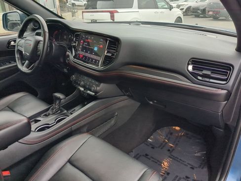 Used 2025 Dodge Durango GT image 35