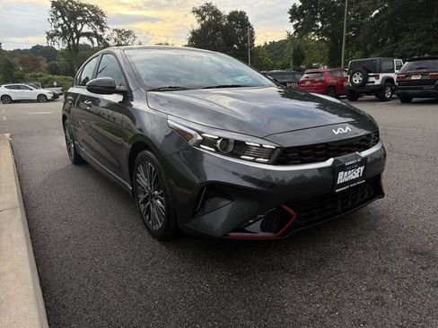 Used 2023 Kia Forte GT-Line FWD image 2
