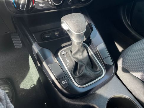 Used 2025 Kia Soul LX w/ LX Technology Package image 39