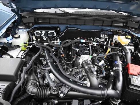 New 2025 Ford Bronco Badlands image 12