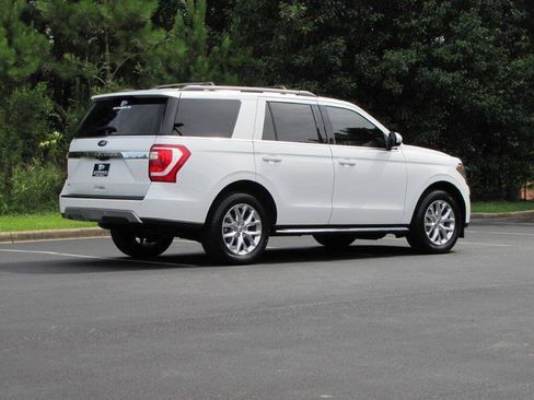 Used 2021 Ford Expedition XLT RWD image 6