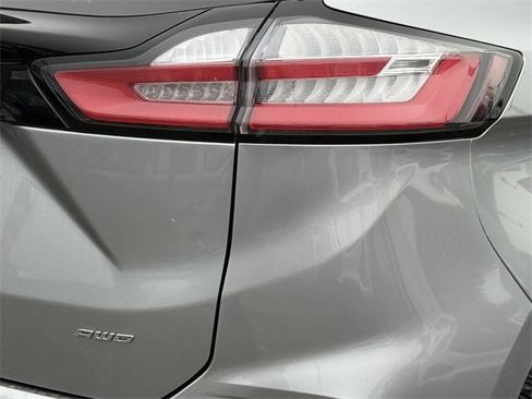 Certified 2024 Ford Edge SEL w/ Convenience Package image 30