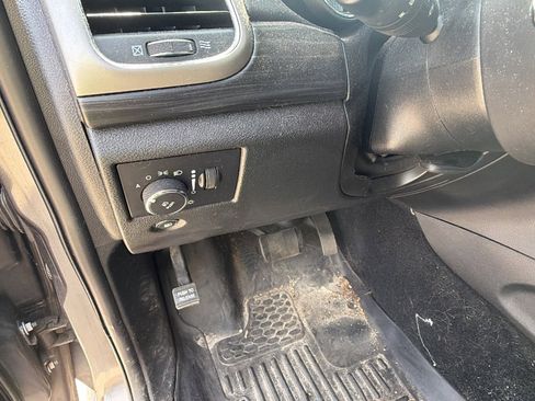 Used 2019 Jeep Grand Cherokee Altitude image 26