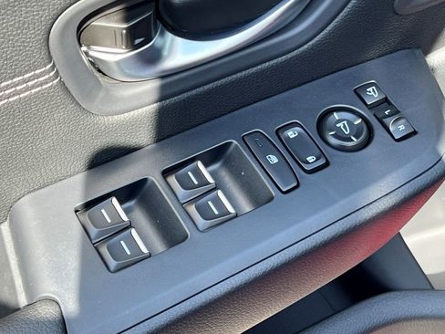 New 2026 Honda Pilot Touring image 7
