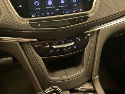 Used 2023 Cadillac XT6 Luxury AWD/4WD image 14