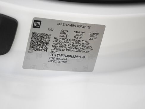 Used 2024 Chevrolet Corvette E-Ray AWD/4WD image 32