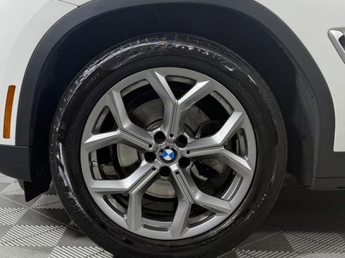 Used 2023 BMW X4 xDrive30i w/ Premium Package image 9