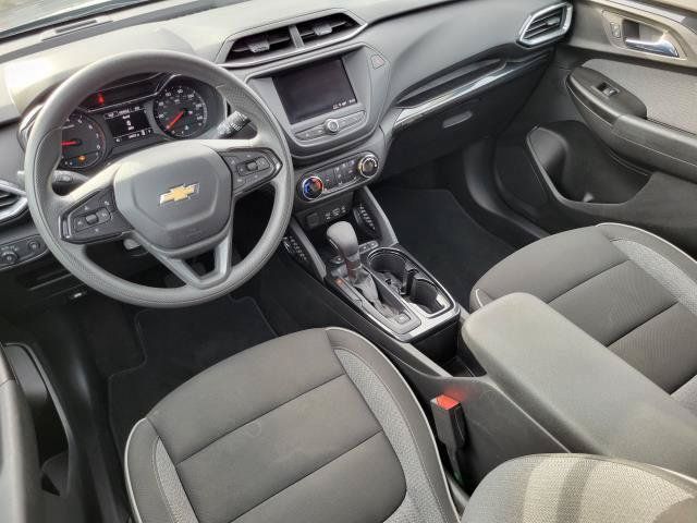 Used 2023 Chevrolet TrailBlazer LT FWD image 28