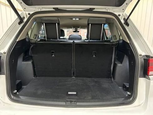 Used 2024 Volkswagen Atlas SE AWD/4WD image 15