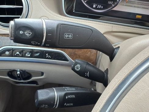 Used 2014 Mercedes-Benz S 550 Sedan image 13