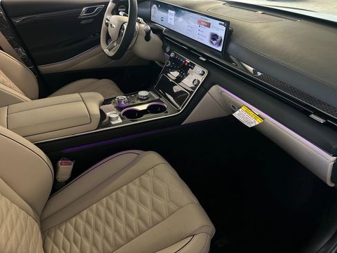 New 2026 Genesis GV80 3.5T e-SC image 16