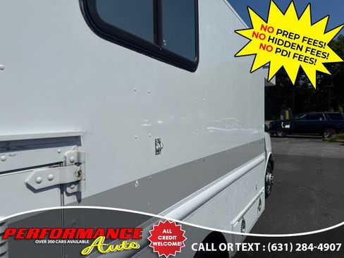 Used 2009 GMC Savana 3500 RWD image 11