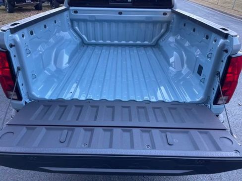 New 2026 Chevrolet Colorado LT w/ Advanced Trailering Package AWD/4WD image 21